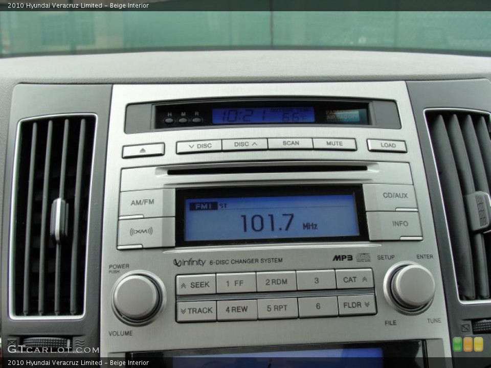 Beige Interior Controls for the 2010 Hyundai Veracruz Limited #41779853