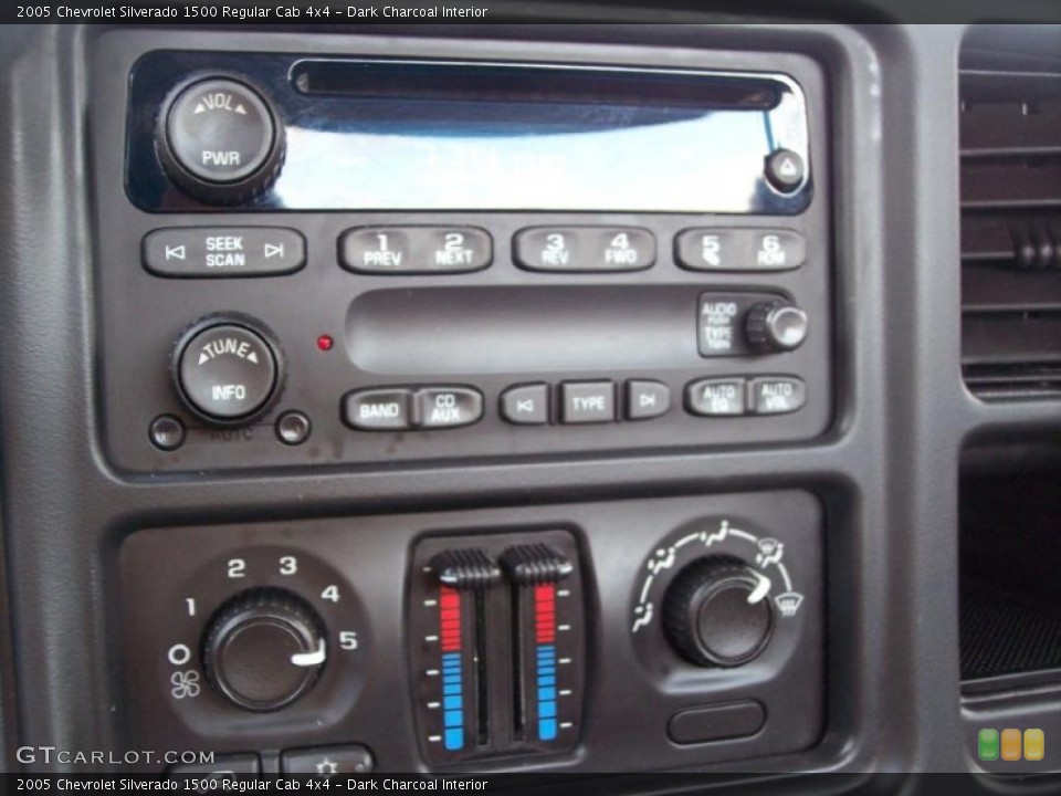 Dark Charcoal Interior Controls for the 2005 Chevrolet Silverado 1500 Regular Cab 4x4 #41782325