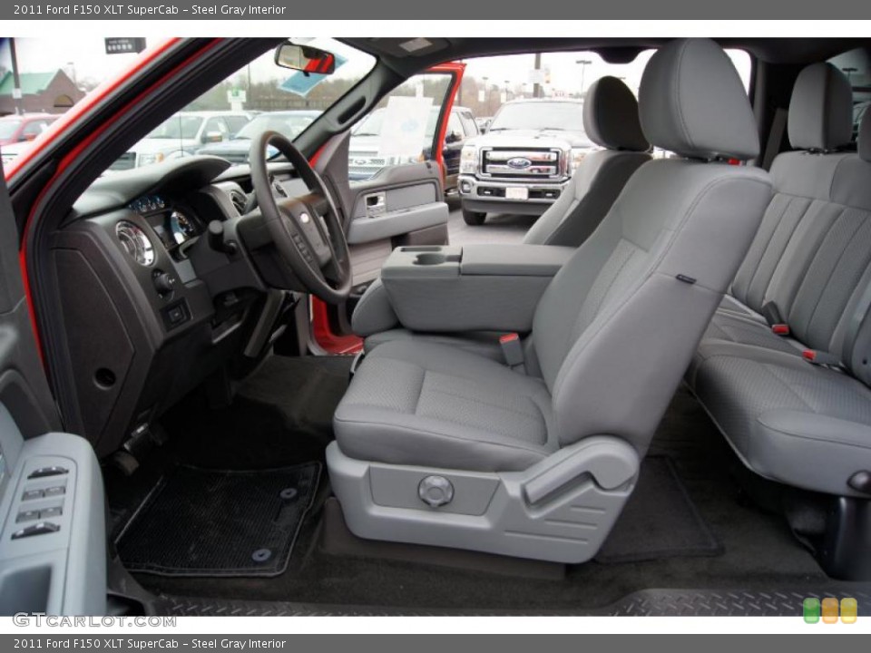Steel Gray Interior Photo for the 2011 Ford F150 XLT SuperCab #41801699