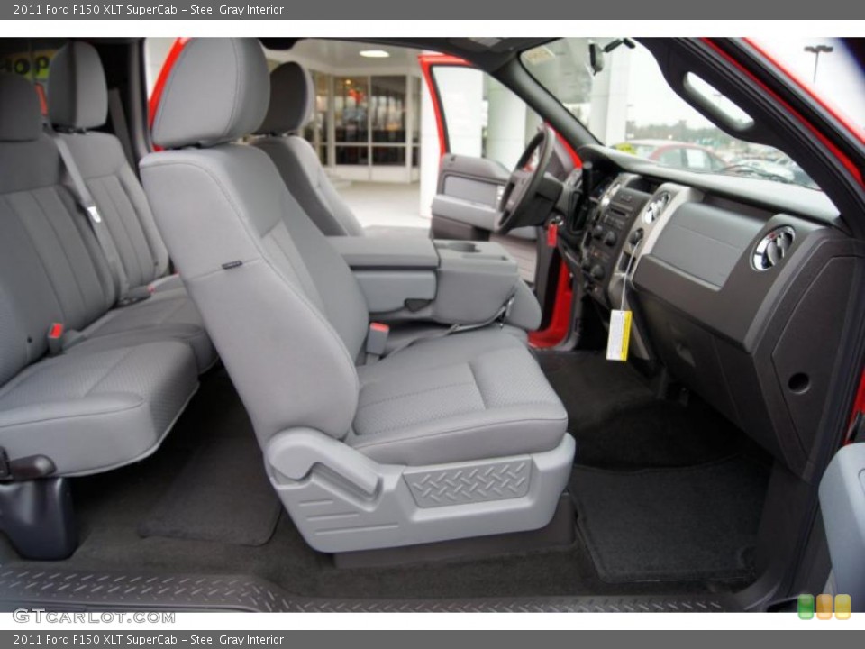 Steel Gray Interior Photo for the 2011 Ford F150 XLT SuperCab #41801779