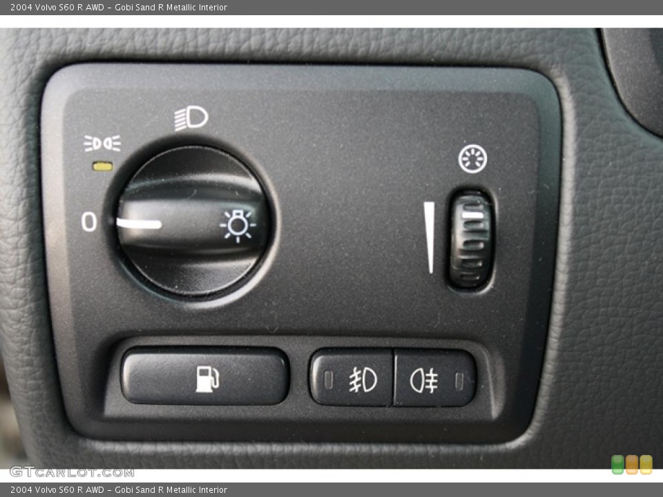 Gobi Sand R Metallic Interior Controls for the 2004 Volvo S60 R AWD #41802399