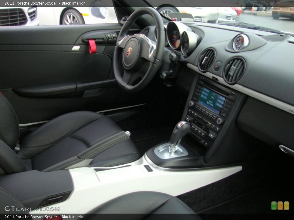 Black Interior Dashboard for the 2011 Porsche Boxster Spyder #41812009