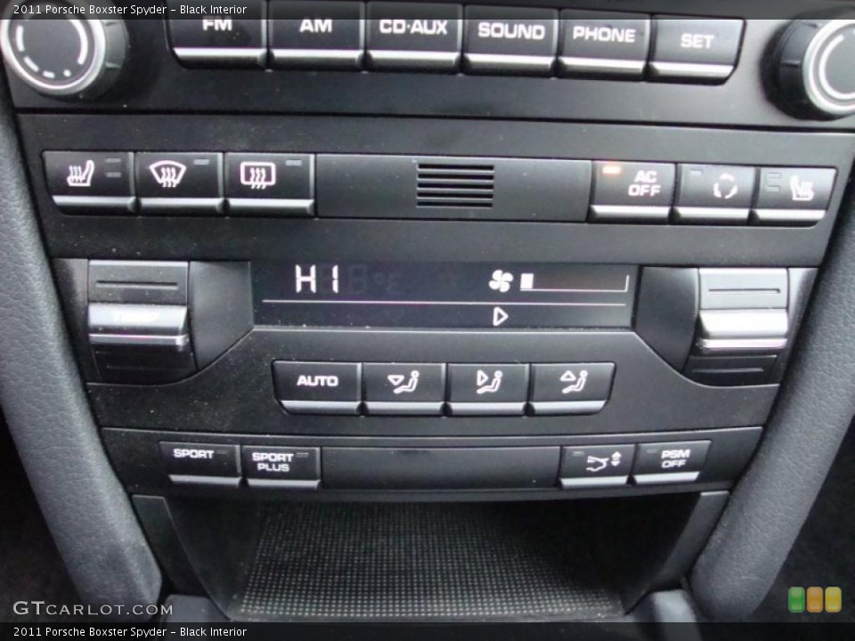 Black Interior Controls for the 2011 Porsche Boxster Spyder #41812254