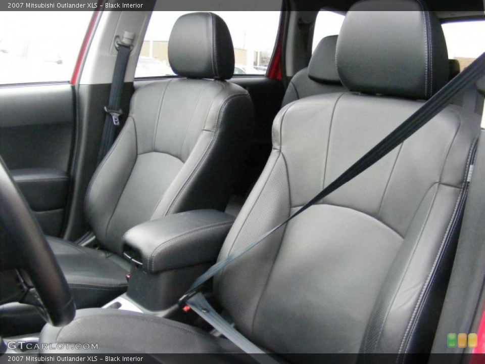 Black Interior Photo for the 2007 Mitsubishi Outlander XLS #41813819