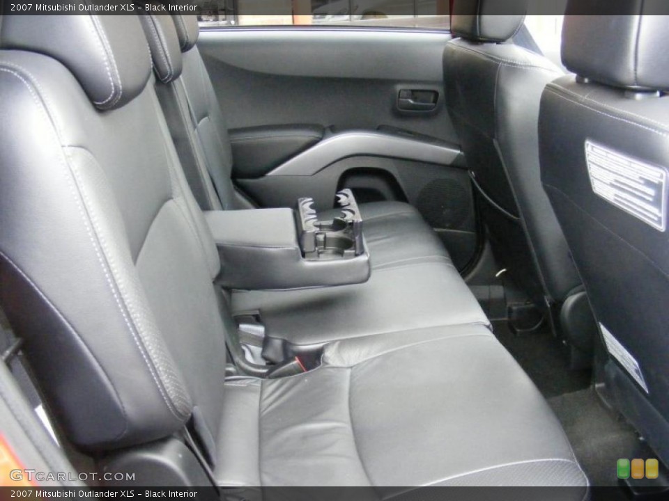 Black Interior Photo for the 2007 Mitsubishi Outlander XLS #41813875