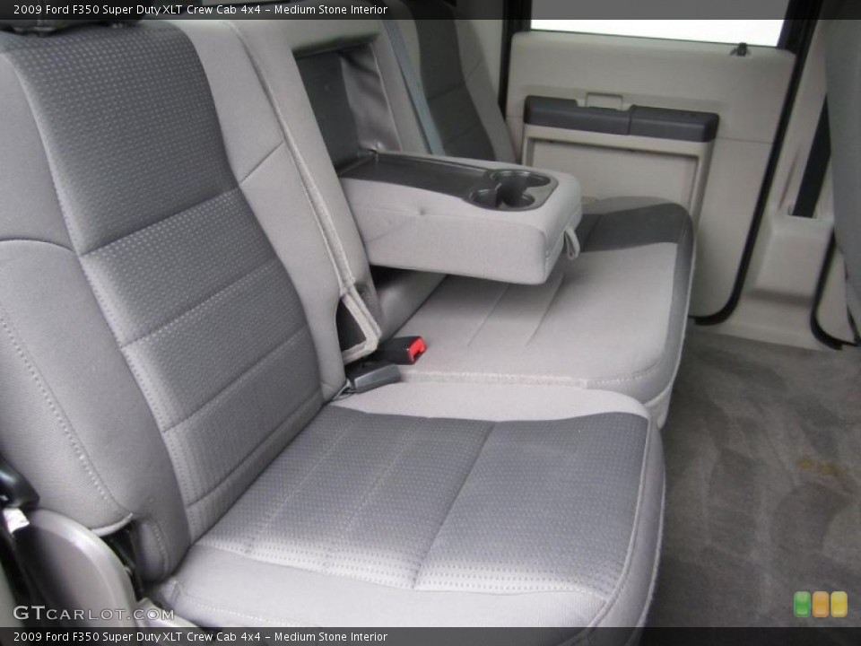 Medium Stone Interior Photo for the 2009 Ford F350 Super Duty XLT Crew Cab 4x4 #41819375