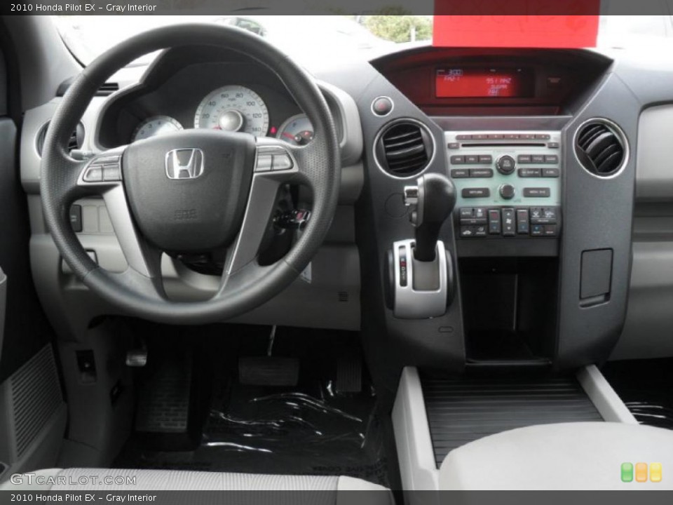 Gray Interior Dashboard for the 2010 Honda Pilot EX #41820123