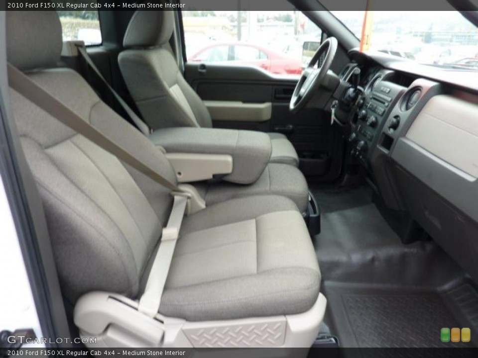 Medium Stone Interior Photo for the 2010 Ford F150 XL Regular Cab 4x4 #41823315