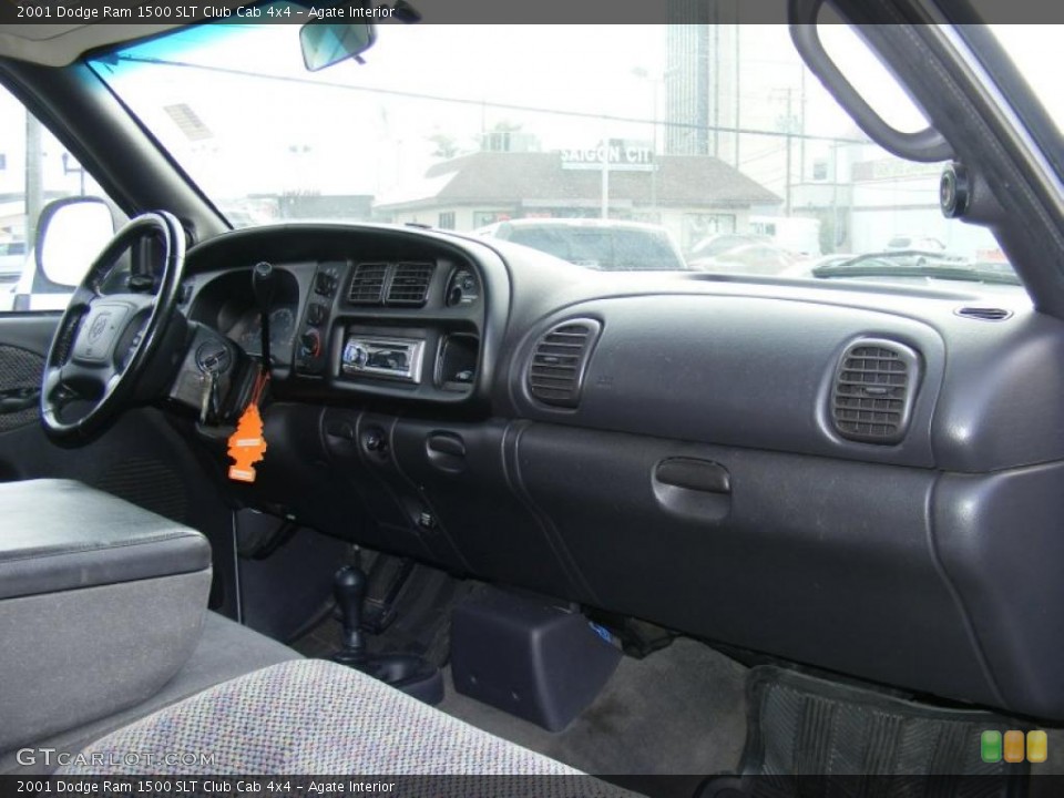 Agate Interior Dashboard for the 2001 Dodge Ram 1500 SLT Club Cab 4x4 #41824783