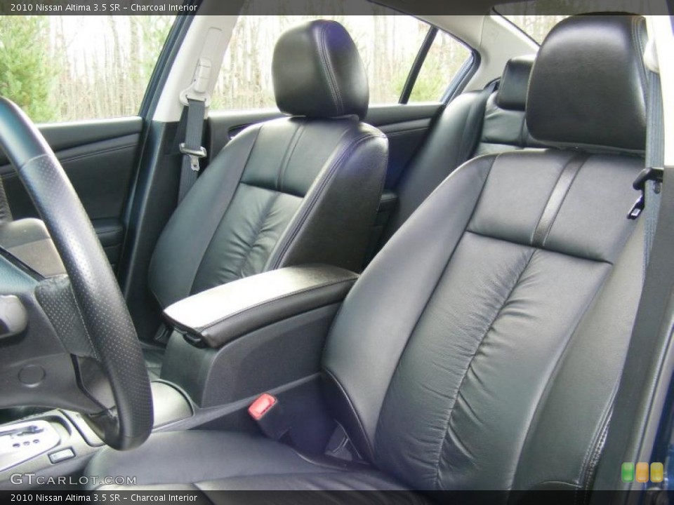 Charcoal Interior Photo for the 2010 Nissan Altima 3.5 SR #41827548