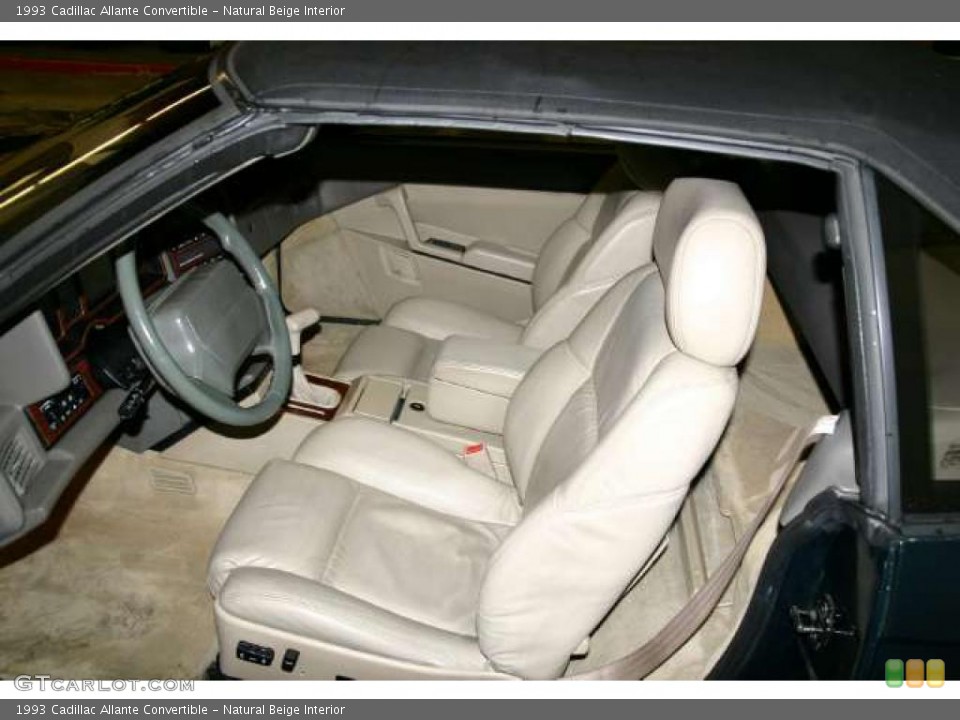 Natural Beige Interior Photo for the 1993 Cadillac Allante Convertible #41834448