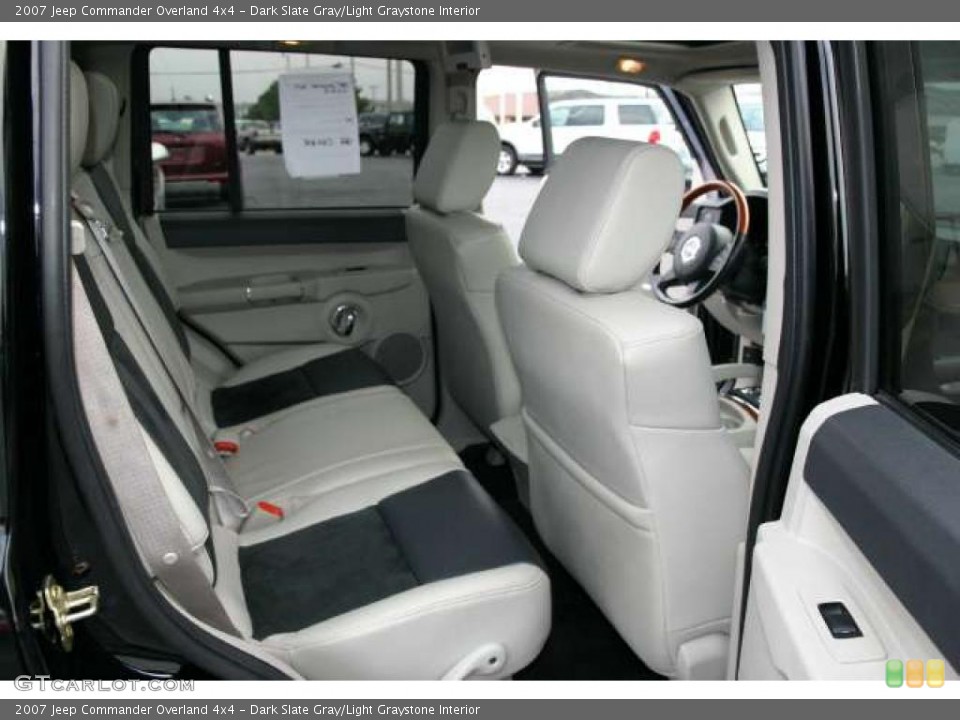 Dark Slate Gray/Light Graystone Interior Photo for the 2007 Jeep Commander Overland 4x4 #41845921