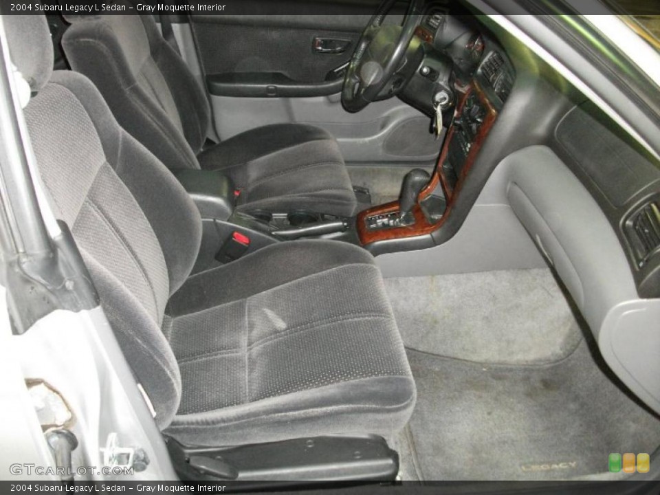 Gray Moquette Interior Photo for the 2004 Subaru Legacy L Sedan #41849506