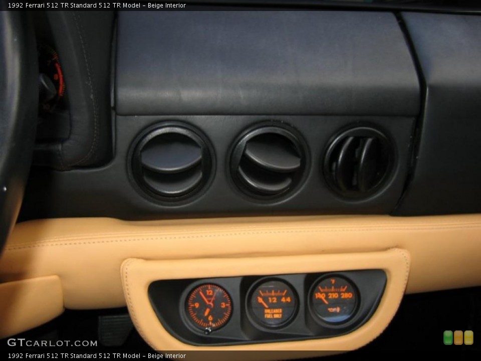 Beige Interior Controls for the 1992 Ferrari 512 TR  #41852504