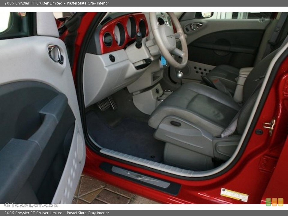 Pastel Slate Gray Interior Photo for the 2006 Chrysler PT Cruiser Limited #41864550