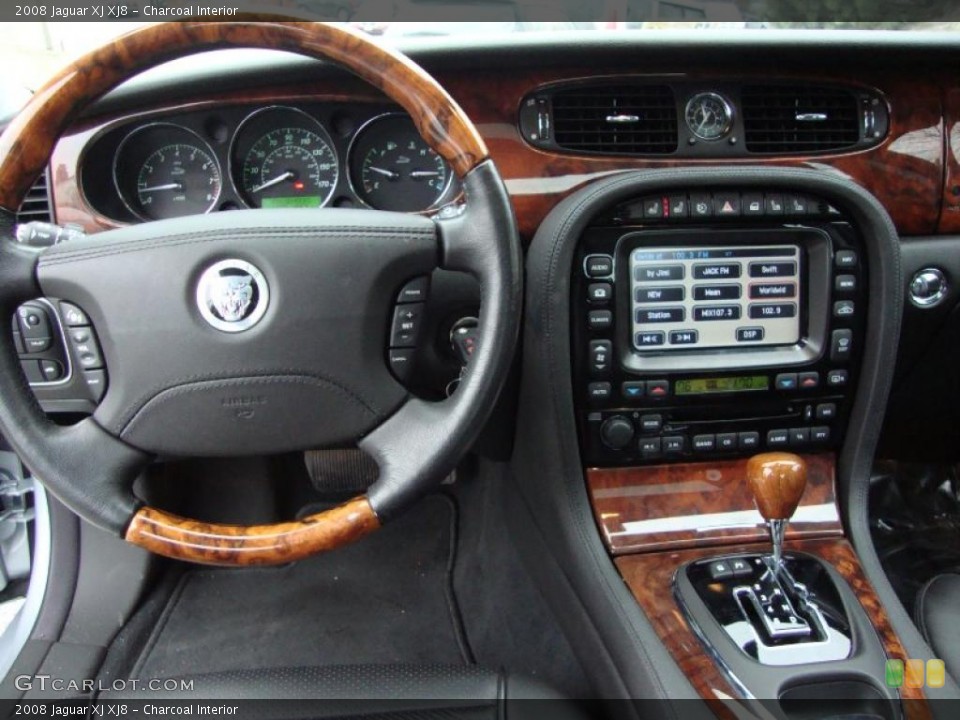 Charcoal Interior Photo for the 2008 Jaguar XJ XJ8 #41868913