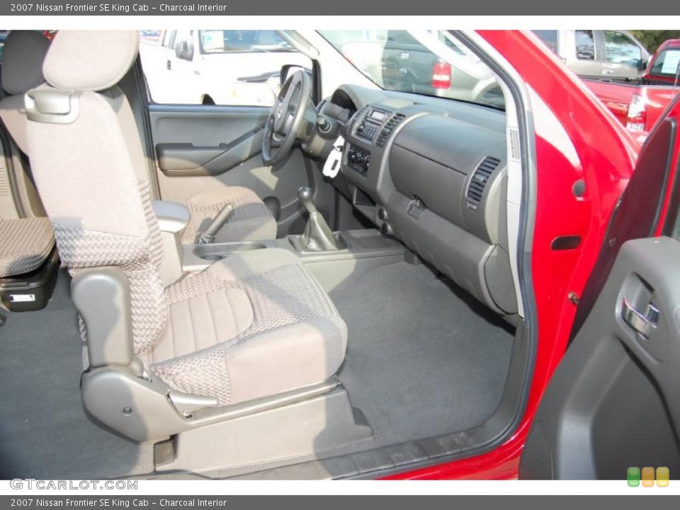 Charcoal Interior Photo for the 2007 Nissan Frontier SE King Cab #41869125