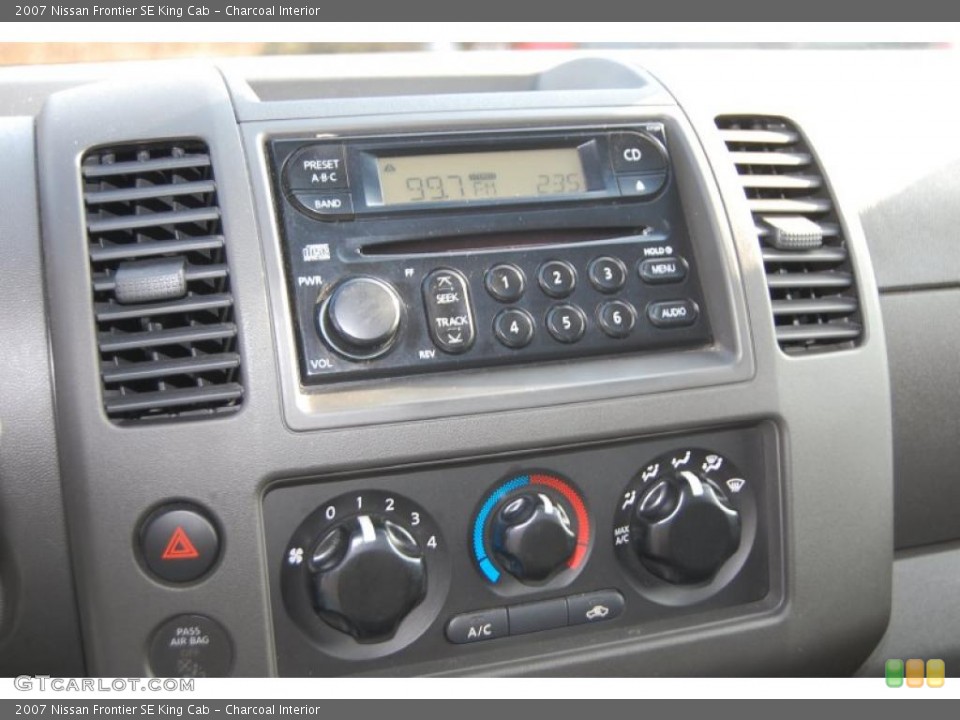 Charcoal Interior Controls for the 2007 Nissan Frontier SE King Cab #41869173