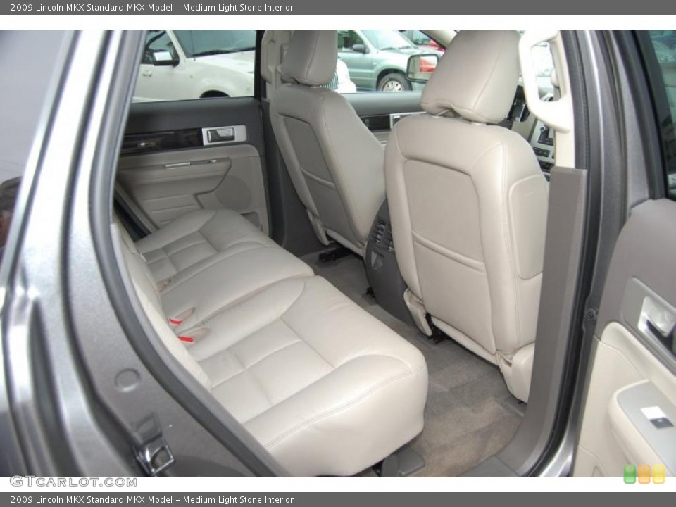 Medium Light Stone Interior Photo for the 2009 Lincoln MKX  #41869409