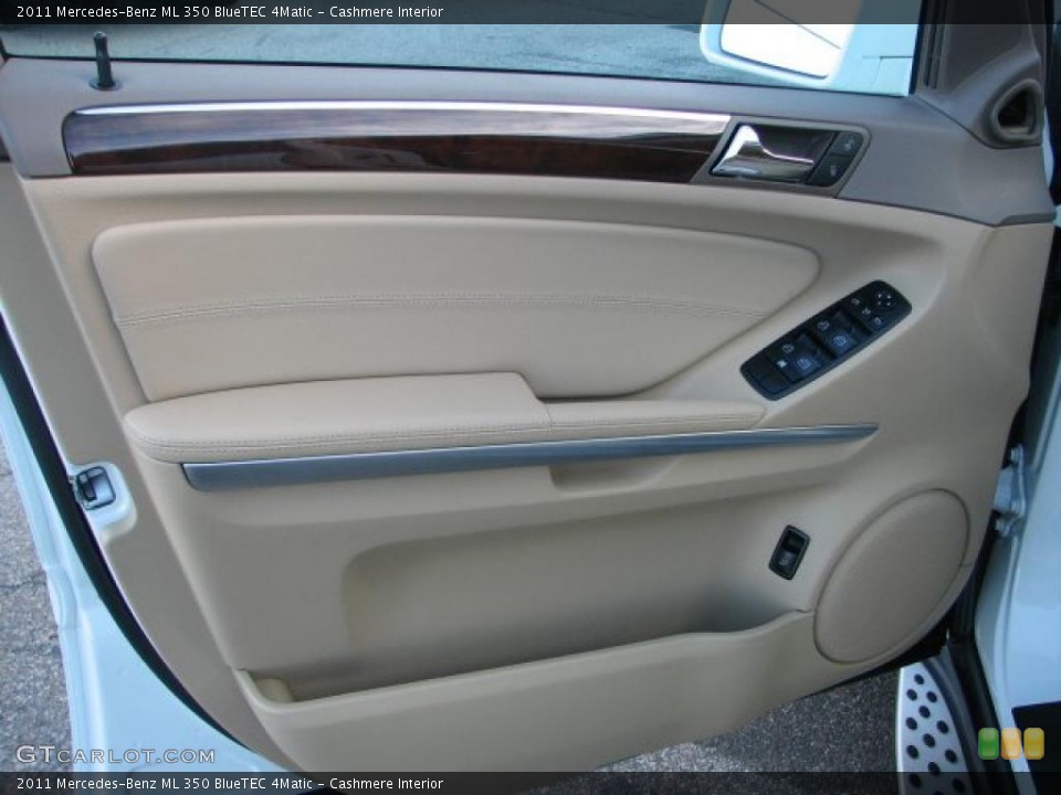 Cashmere Interior Door Panel for the 2011 Mercedes-Benz ML 350 BlueTEC 4Matic #41870957