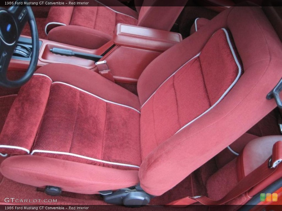 Red Interior Photo for the 1986 Ford Mustang GT Convertible #41872333