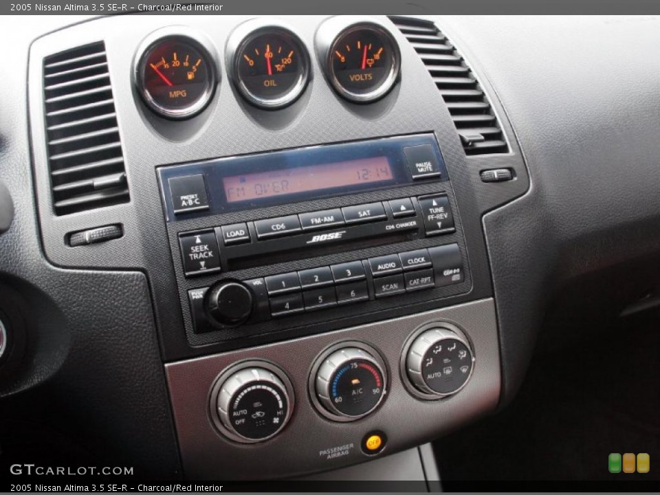 Charcoal Red Interior Controls For The 2005 Nissan Altima