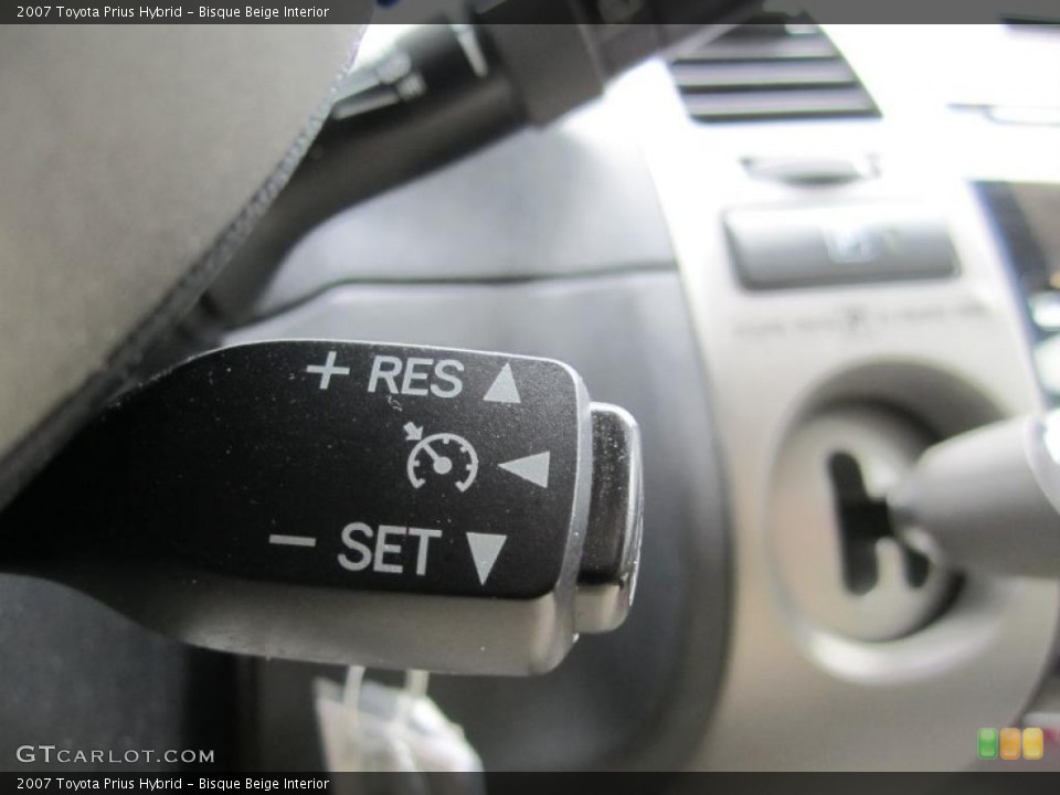 Bisque Beige Interior Controls for the 2007 Toyota Prius Hybrid #41876418
