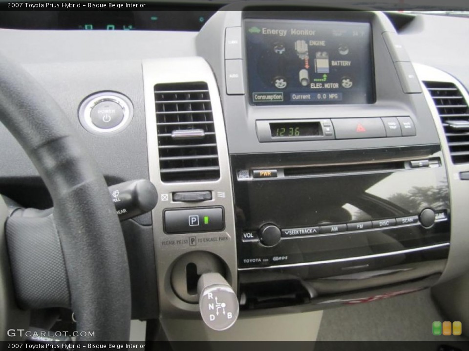 Bisque Beige Interior Controls for the 2007 Toyota Prius Hybrid #41876434