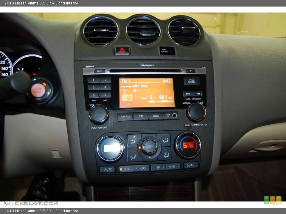 Blond Interior Controls for the 2010 Nissan Altima 3.5 SR #41884167