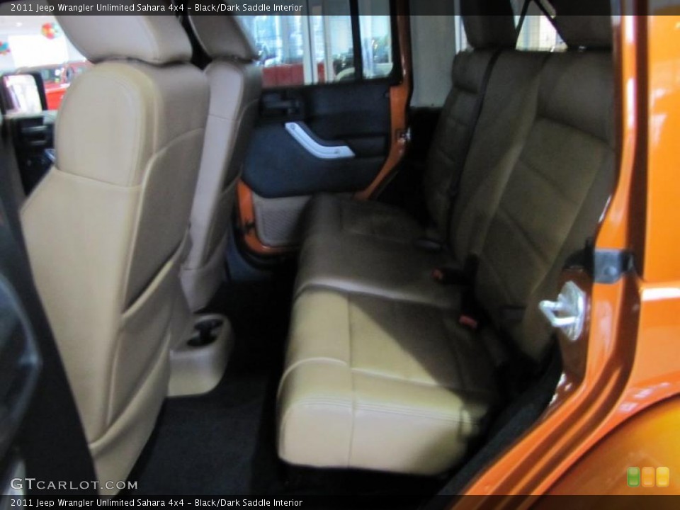 Black/Dark Saddle Interior Photo for the 2011 Jeep Wrangler Unlimited Sahara 4x4 #41885791