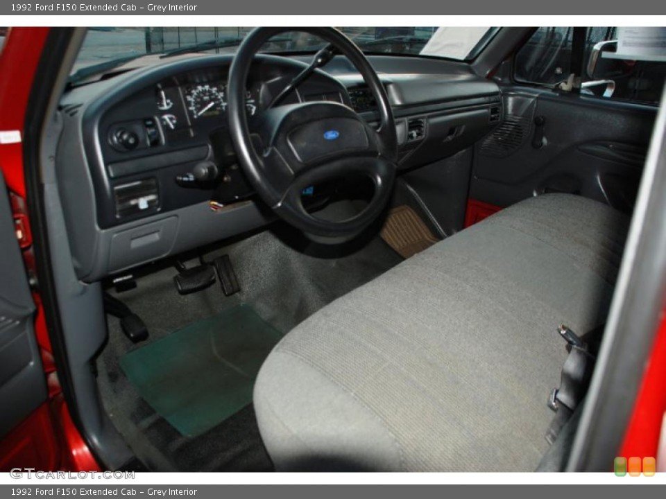 Grey Interior Photo for the 1992 Ford F150 Extended Cab #41896008