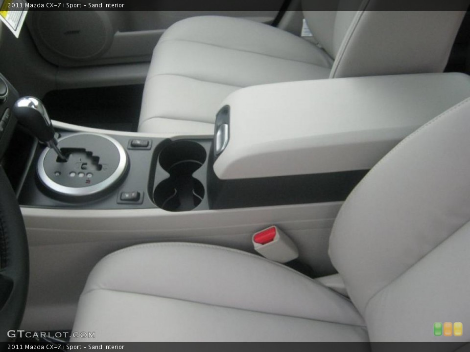 Sand Interior Photo for the 2011 Mazda CX-7 i Sport #41899556