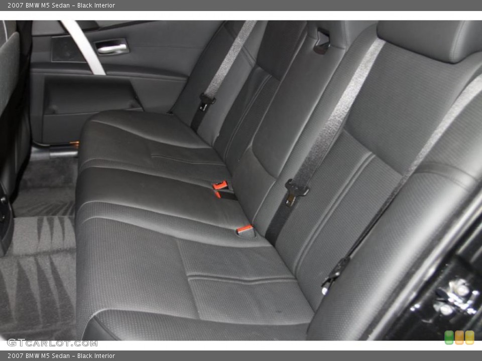 Black Interior Photo for the 2007 BMW M5 Sedan #41908432