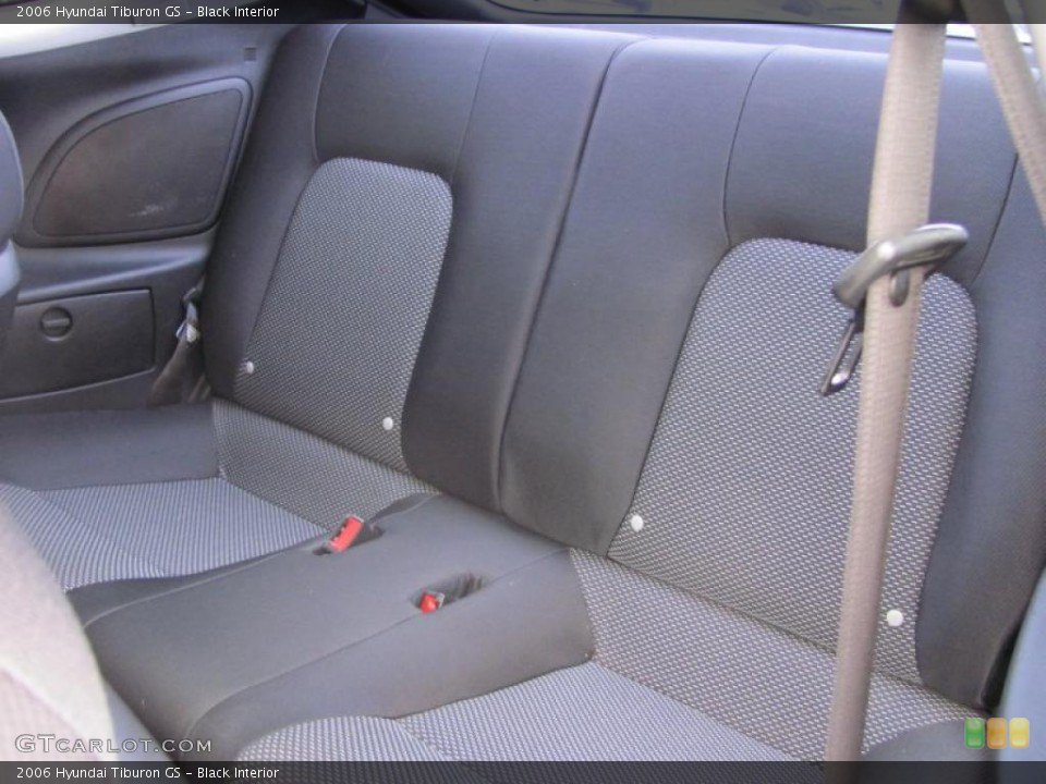 Black Interior Photo for the 2006 Hyundai Tiburon GS #41911837