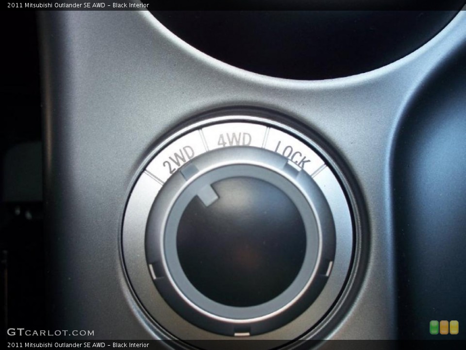 Black Interior Controls for the 2011 Mitsubishi Outlander SE AWD #41915205