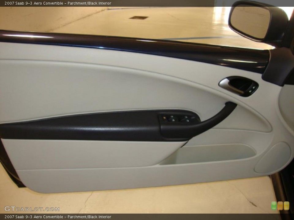 Parchment/Black Interior Door Panel for the 2007 Saab 9-3 Aero Convertible #41916057