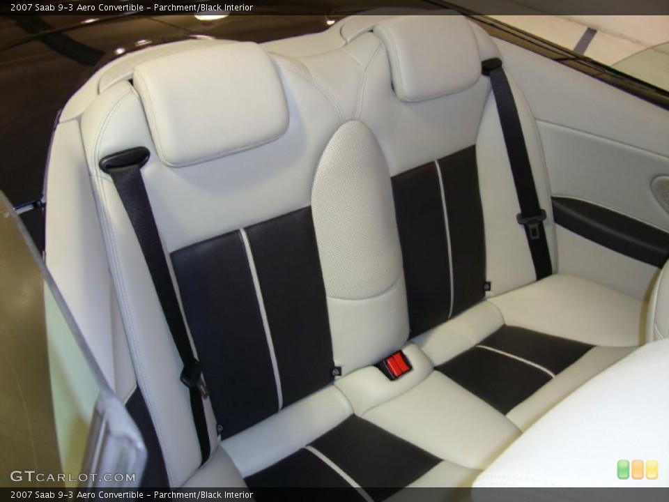 Parchment/Black Interior Photo for the 2007 Saab 9-3 Aero Convertible #41916165