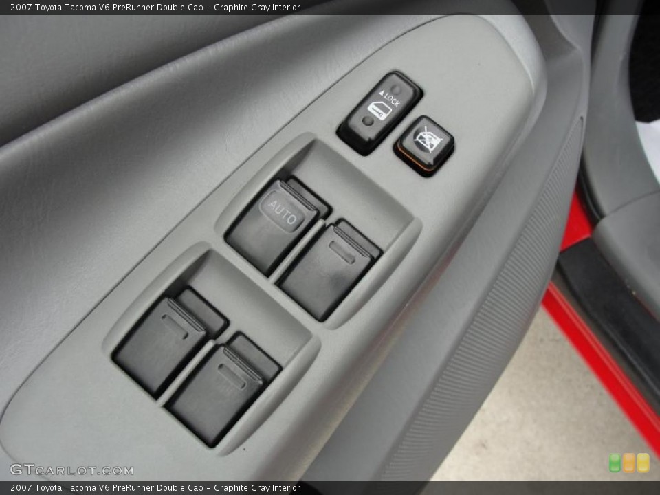 Graphite Gray Interior Controls for the 2007 Toyota Tacoma V6 PreRunner Double Cab #41924347