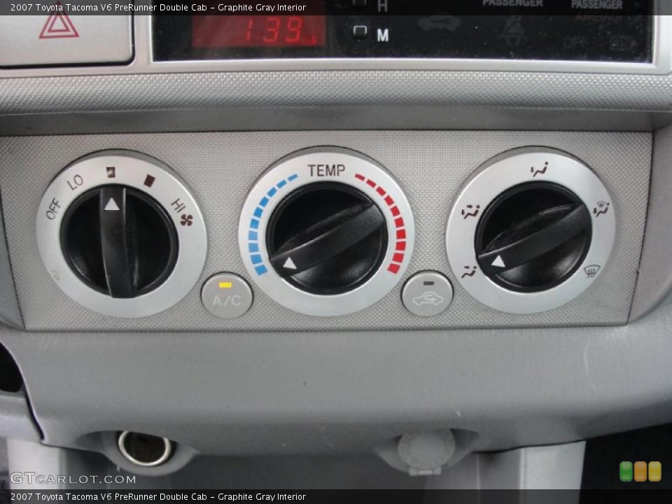 Graphite Gray Interior Controls for the 2007 Toyota Tacoma V6 PreRunner Double Cab #41924459
