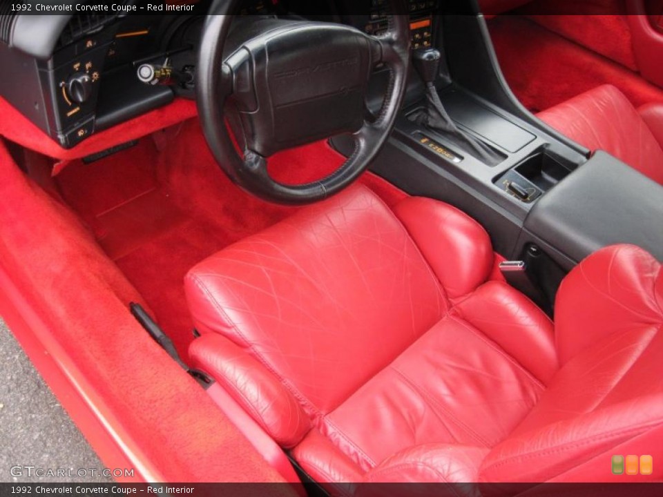 Red Interior Photo for the 1992 Chevrolet Corvette Coupe #41926211