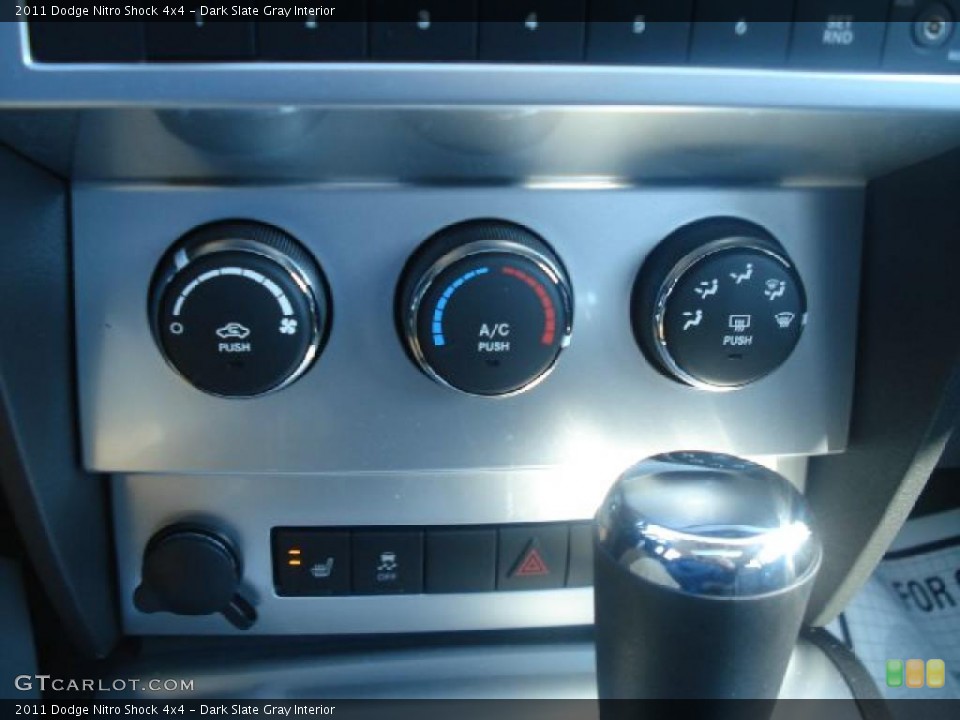 Dark Slate Gray Interior Controls for the 2011 Dodge Nitro Shock 4x4 #41927187