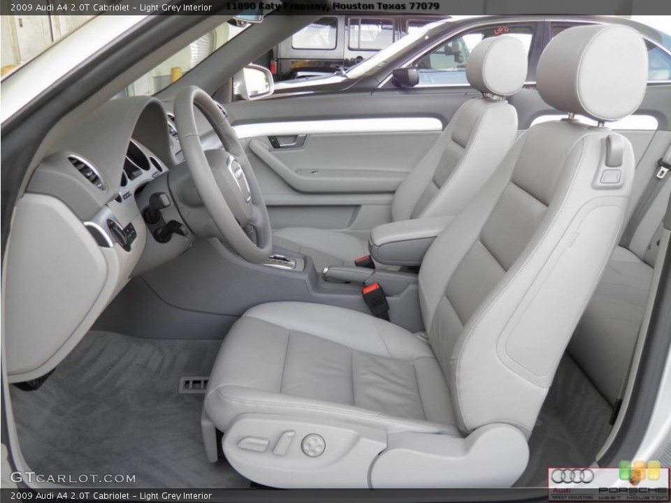 Light Grey Interior Photo for the 2009 Audi A4 2.0T Cabriolet #41931928