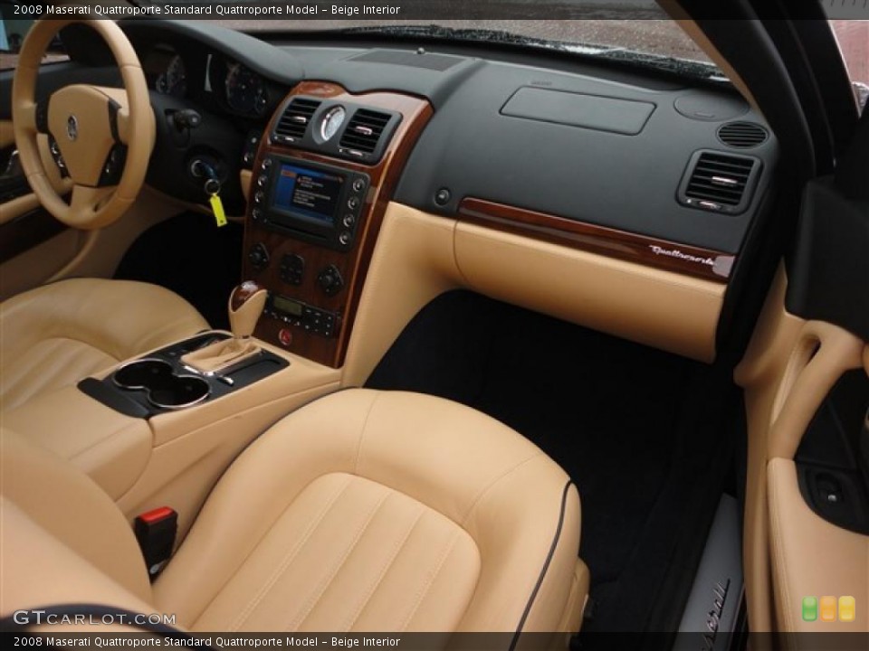 Beige Interior Dashboard for the 2008 Maserati Quattroporte  #41938710