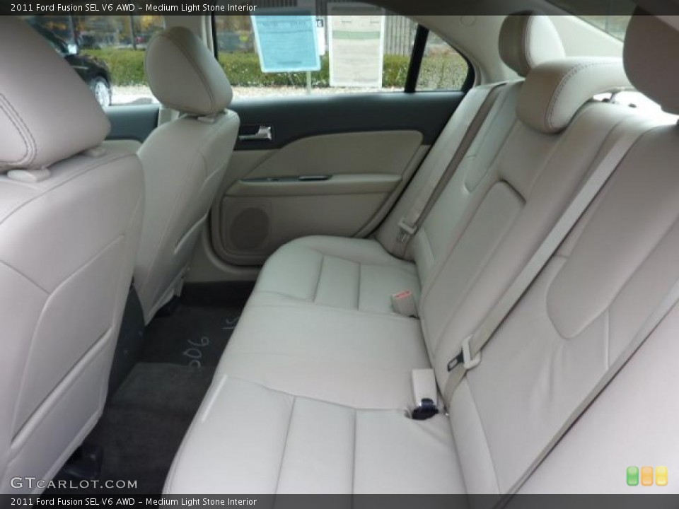 Medium Light Stone Interior Photo for the 2011 Ford Fusion SEL V6 AWD #41945286