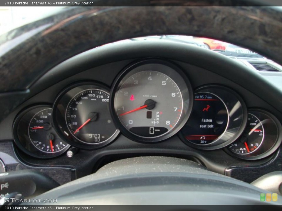 Platinum Grey Interior Gauges for the 2010 Porsche Panamera 4S #41952304
