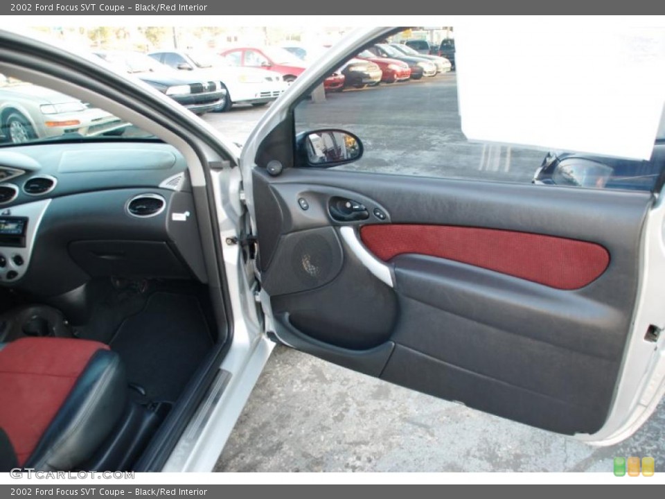 Black/Red Interior Door Panel for the 2002 Ford Focus SVT Coupe #41955412