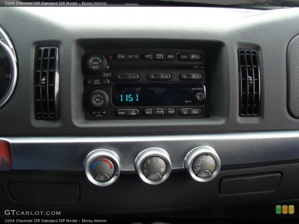 Ebony Interior Controls for the 2004 Chevrolet SSR  #41993391