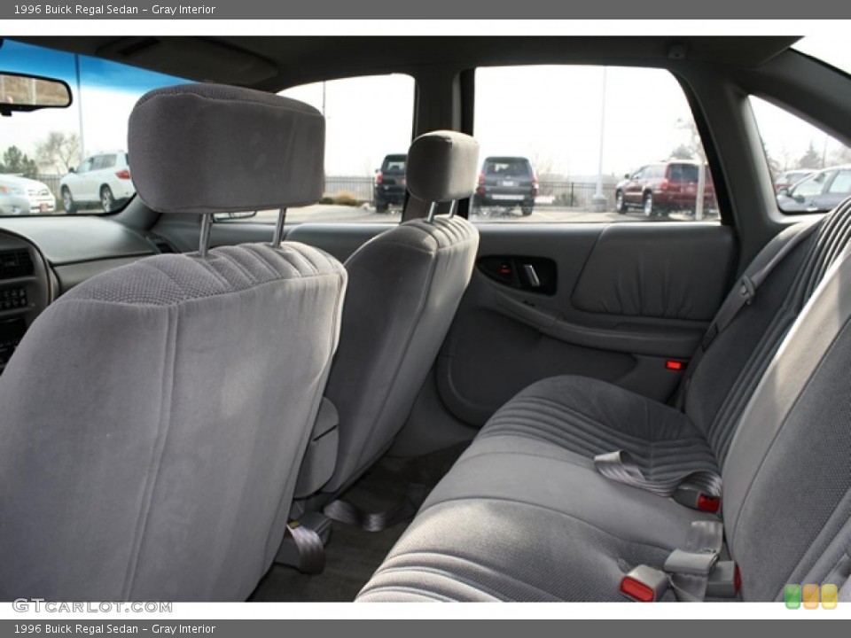 Gray Interior Photo for the 1996 Buick Regal Sedan #42007336