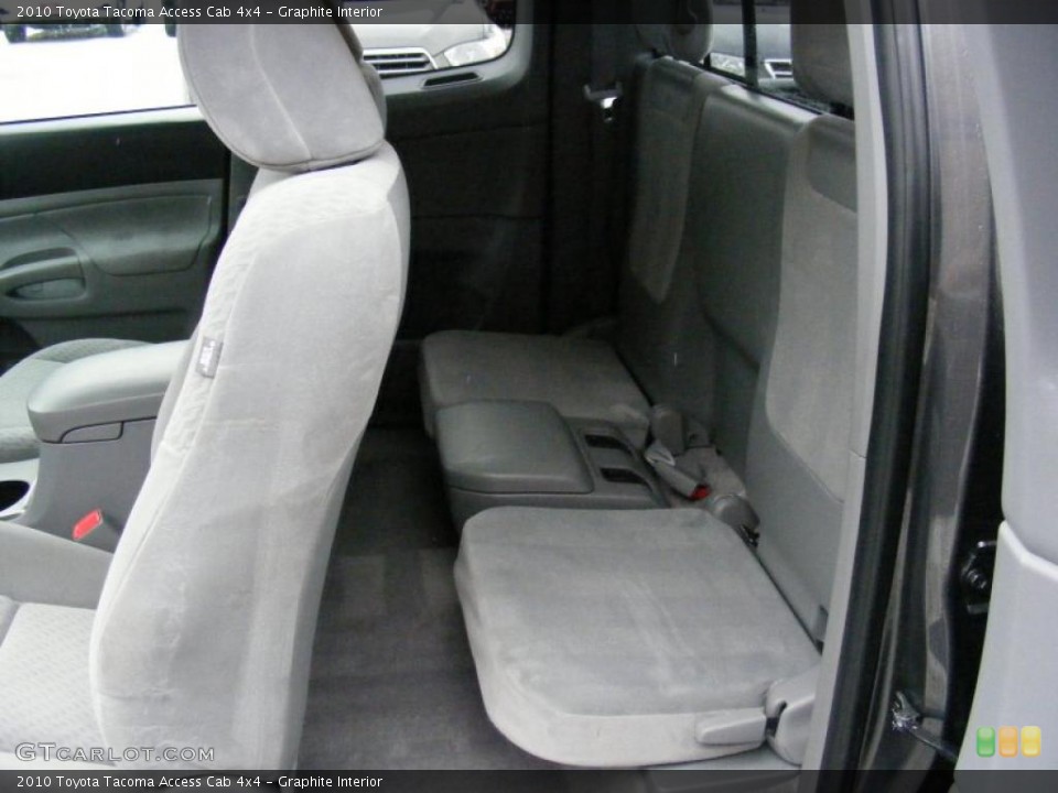 Graphite Interior Photo for the 2010 Toyota Tacoma Access Cab 4x4 #42013476
