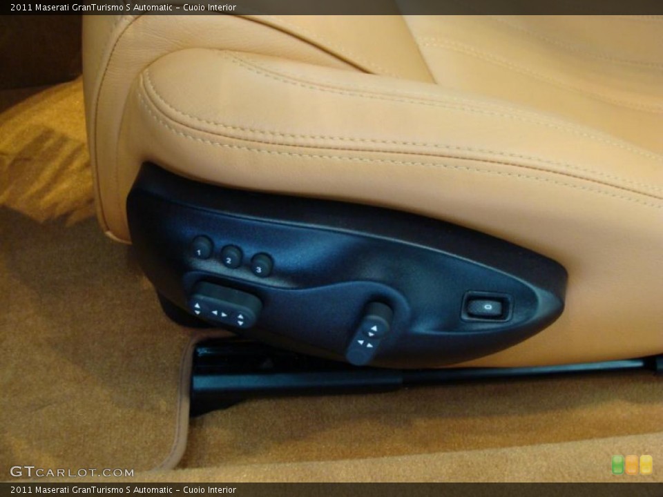 Cuoio Interior Controls for the 2011 Maserati GranTurismo S Automatic #42022649